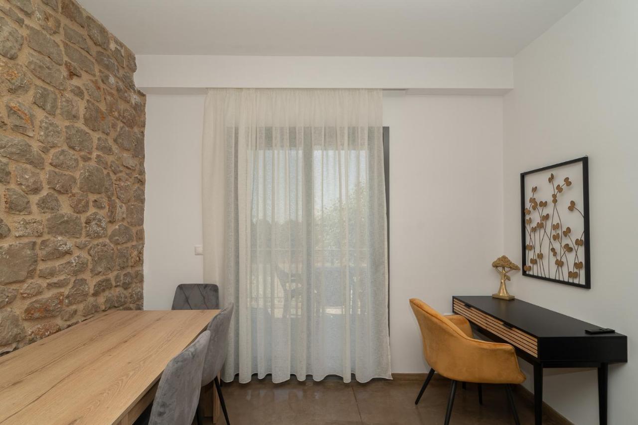 Lithos Suites ฟีนีคุนตา ภายนอก รูปภาพ