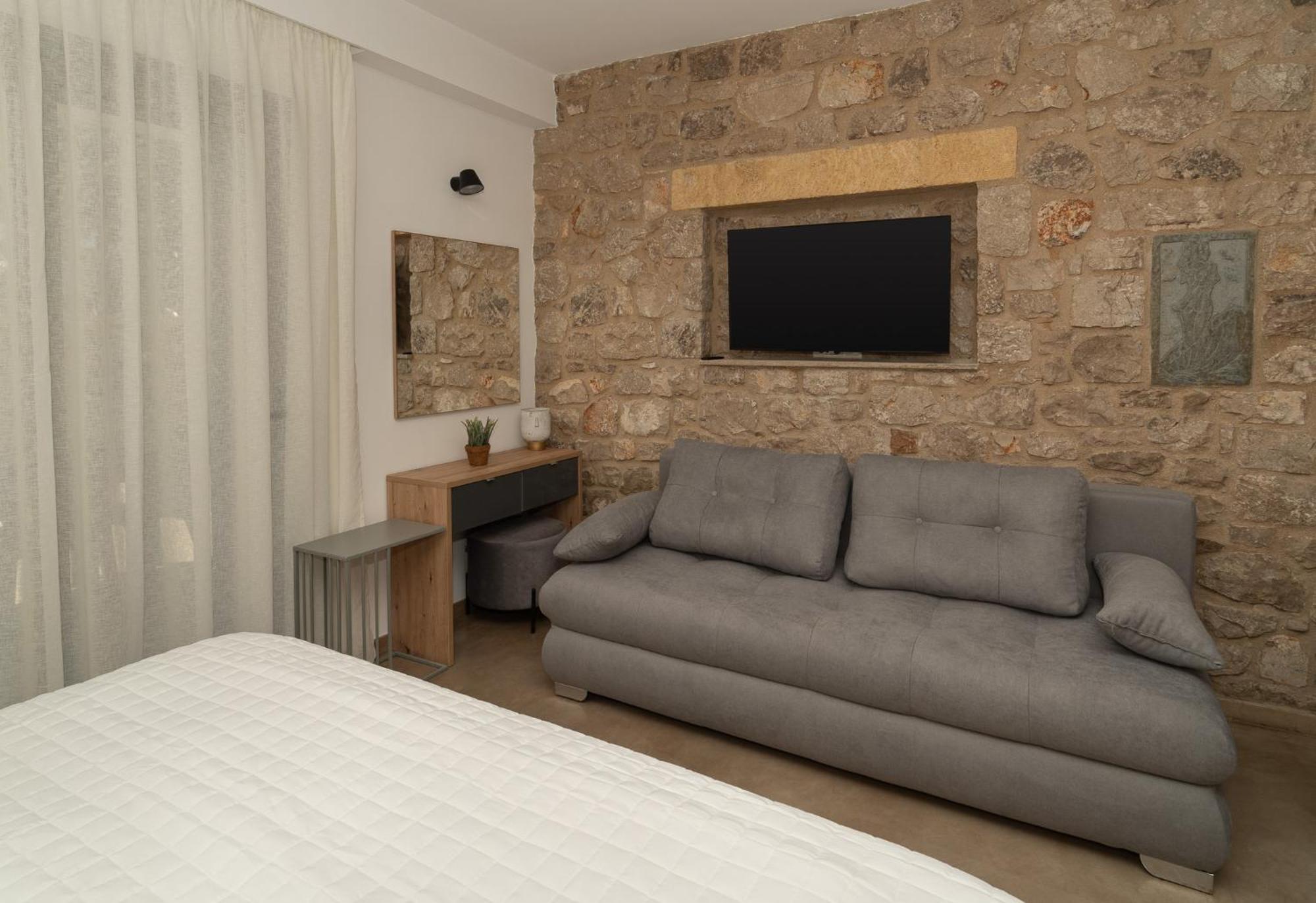 Lithos Suites ฟีนีคุนตา ภายนอก รูปภาพ